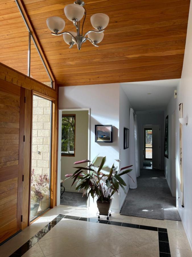 Rose & Stream Retreat Apartment Waikuku ภายนอก รูปภาพ