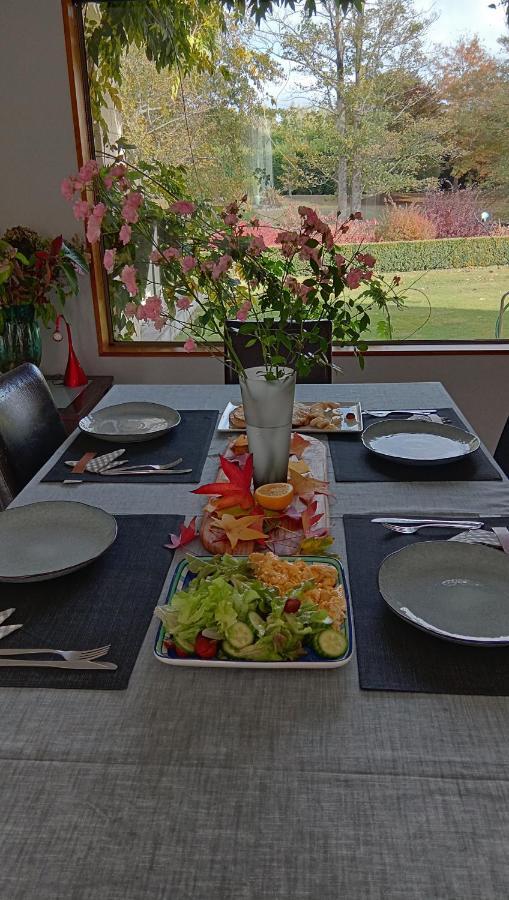 Rose & Stream Retreat Apartment Waikuku ภายนอก รูปภาพ